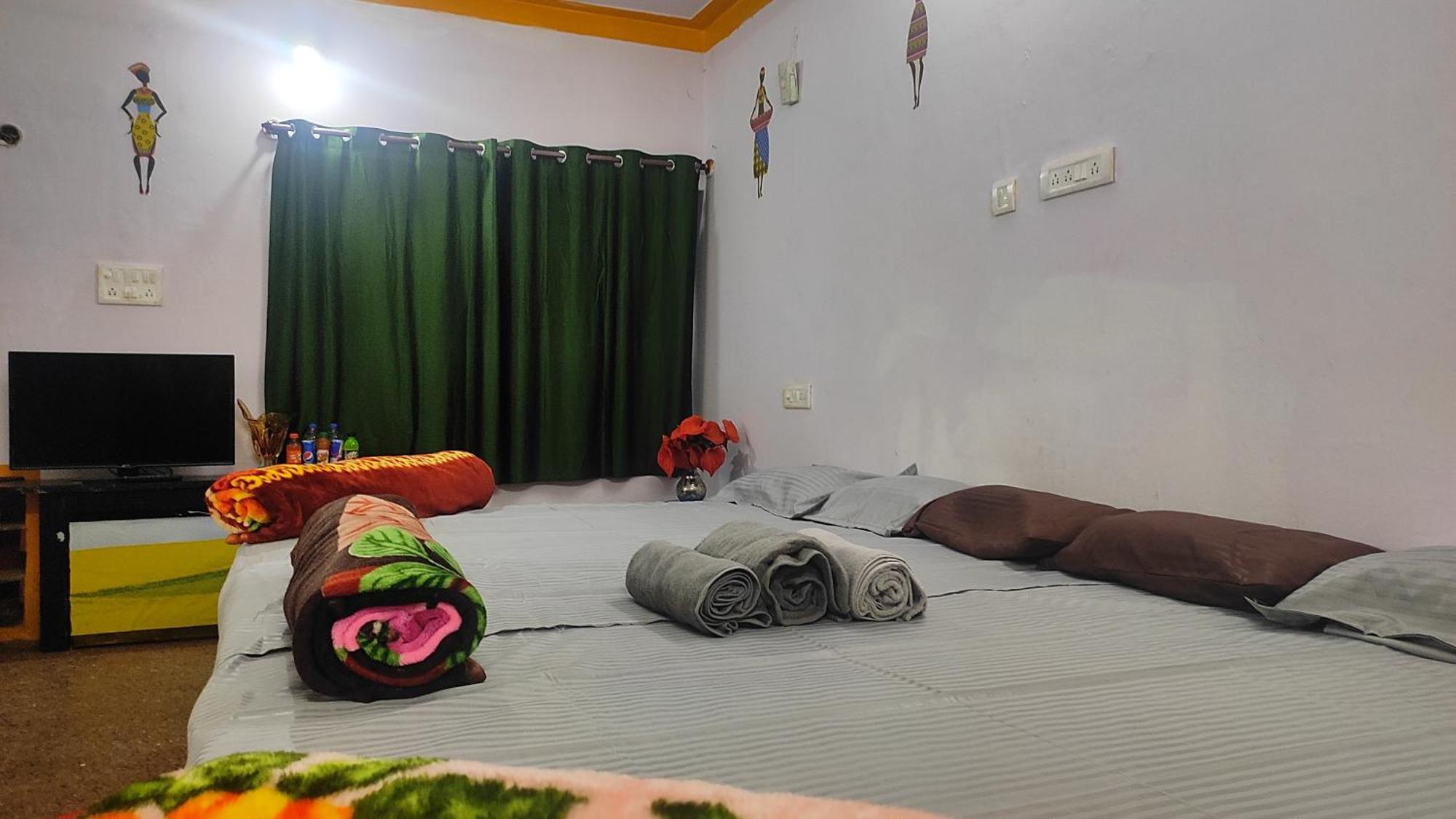 Narasimharaja Puram Adh Amilia Gardens酒店 外观 照片